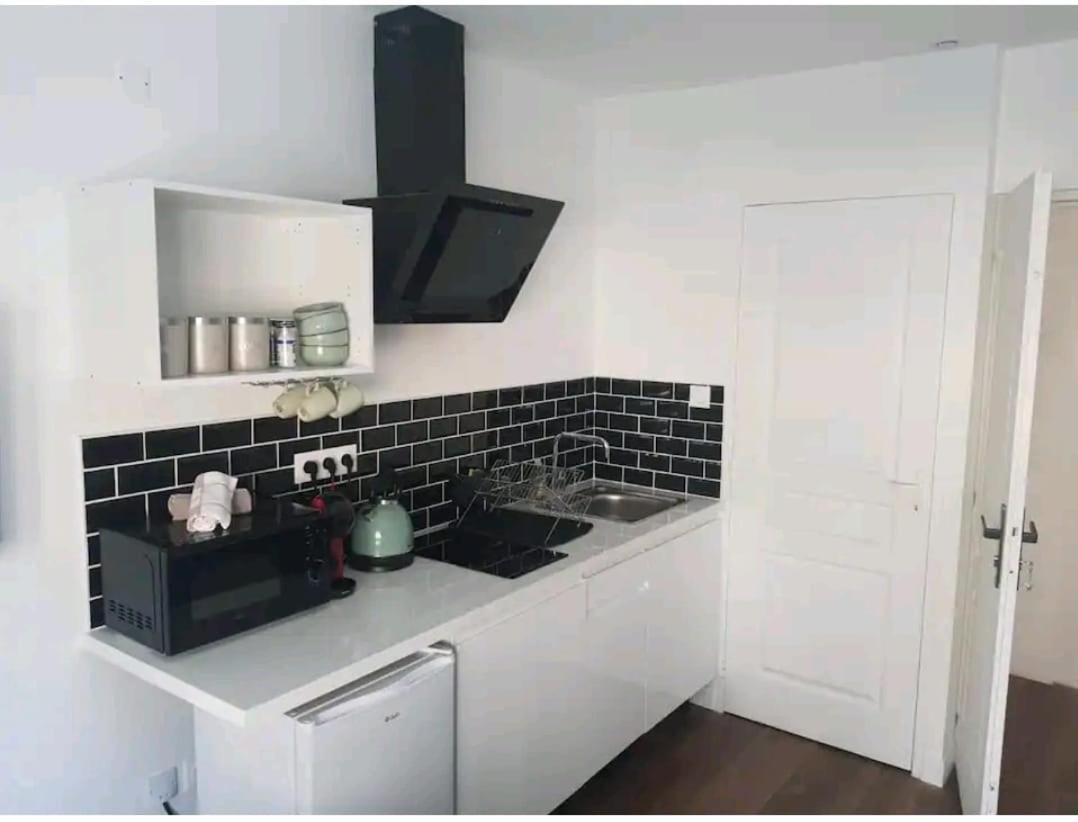 Apartment La Nouvelle-orleans - Hyper-centre- 2mn Sncf - Wi-fi Netflix Gratuit